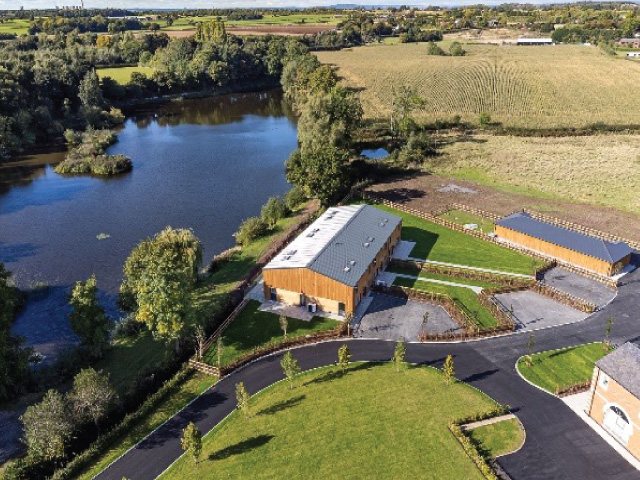 Lakeside Barns - Higher Whitley